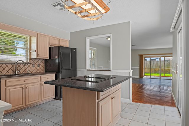 3866 LUTH Drive E, Jacksonville, FL 32250