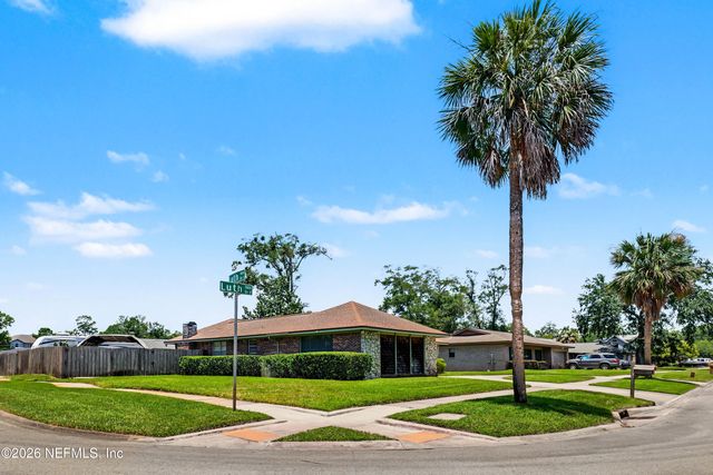 3866 LUTH Drive E, Jacksonville, FL 32250
