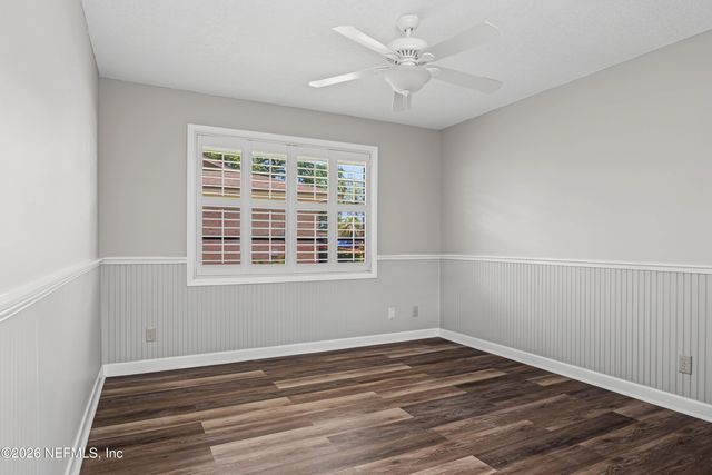 3866 LUTH Drive E, Jacksonville, FL 32250