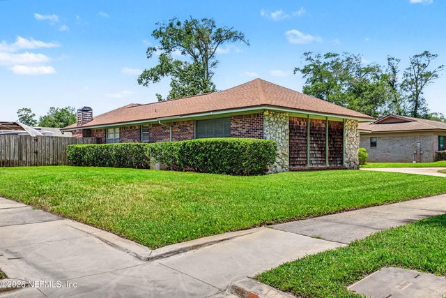 3866 LUTH Drive E, Jacksonville, FL 32250