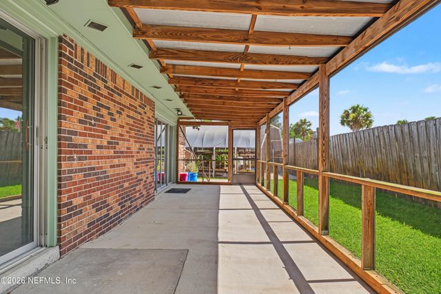 3866 LUTH Drive E, Jacksonville, FL 32250