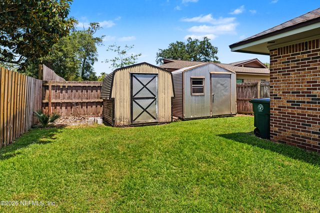 3866 LUTH Drive E, Jacksonville, FL 32250