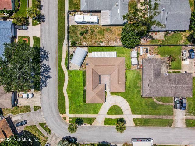 3866 LUTH Drive E, Jacksonville, FL 32250