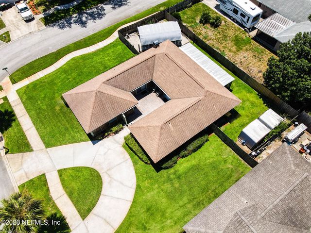3866 LUTH Drive E, Jacksonville, FL 32250