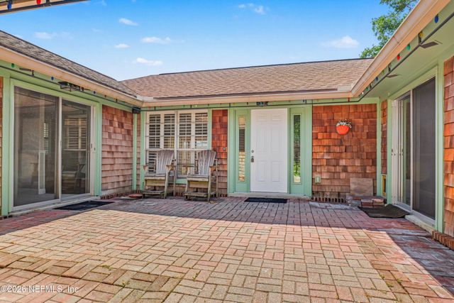 3866 LUTH Drive E, Jacksonville, FL 32250