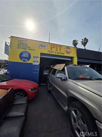 8401 S San Pedro, Los Angeles, CA 90003