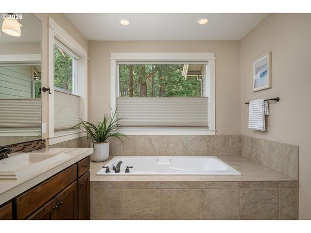 21862 S FERGUSON Rd, Beavercreek, OR 97004