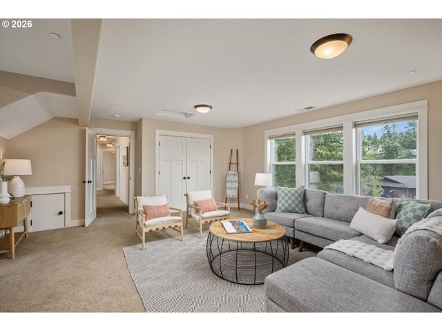 21862 S FERGUSON Rd, Beavercreek, OR 97004