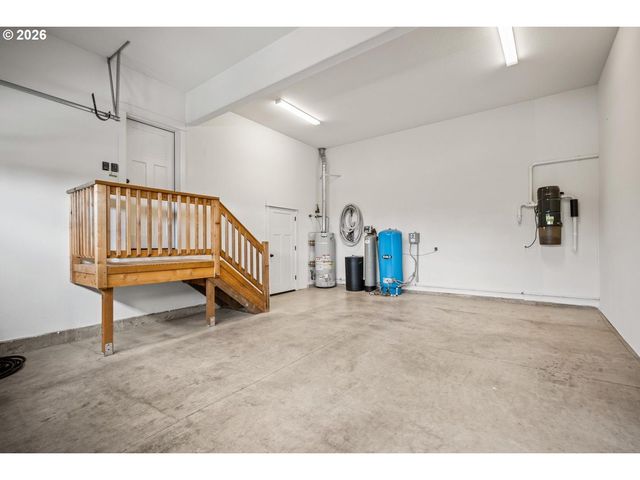 21862 S FERGUSON Rd, Beavercreek, OR 97004
