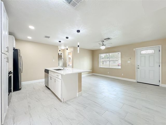 4052 CASTLEGATE DRIVE, Orlando, FL 32839