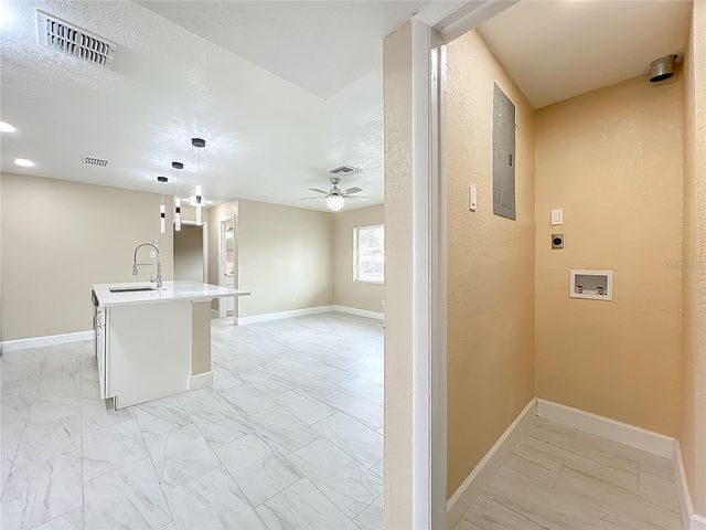 4052 CASTLEGATE DRIVE, Orlando, FL 32839