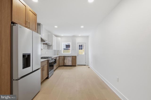 320 WHARTON ST, Philadelphia, PA 19147