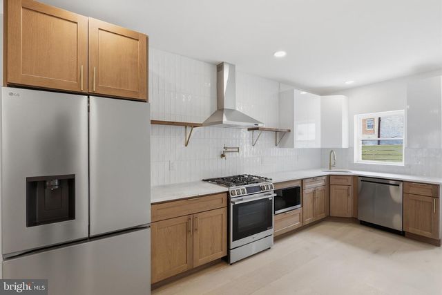 320 WHARTON ST, Philadelphia, PA 19147