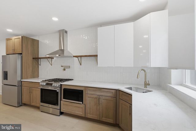 320 WHARTON ST, Philadelphia, PA 19147