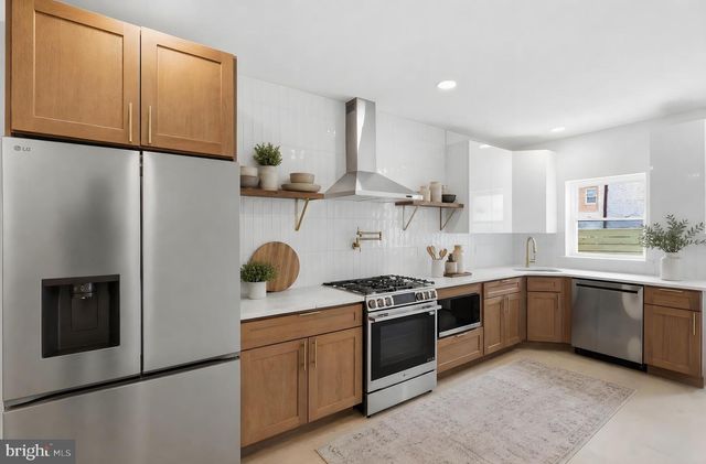 320 WHARTON ST, Philadelphia, PA 19147