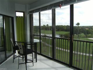 230 Vintage CIR 504, Naples, FL 34119
