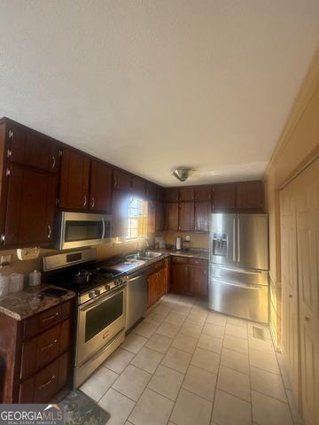 245 W James Circle, Hampton, GA 30228