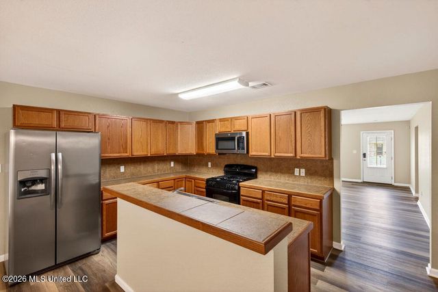 10261 English Manor Drive, Gulfport, MS 39503