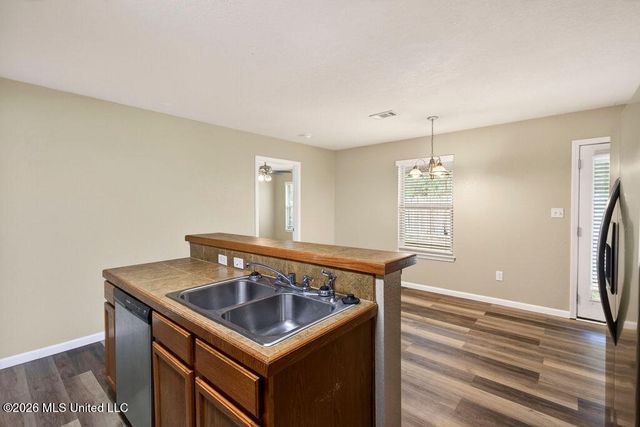 10261 English Manor Drive, Gulfport, MS 39503