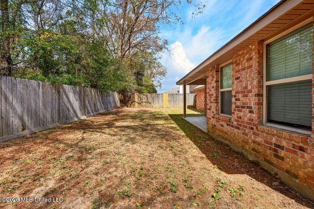 10261 English Manor Drive, Gulfport, MS 39503