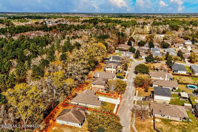 10261 English Manor Drive, Gulfport, MS 39503