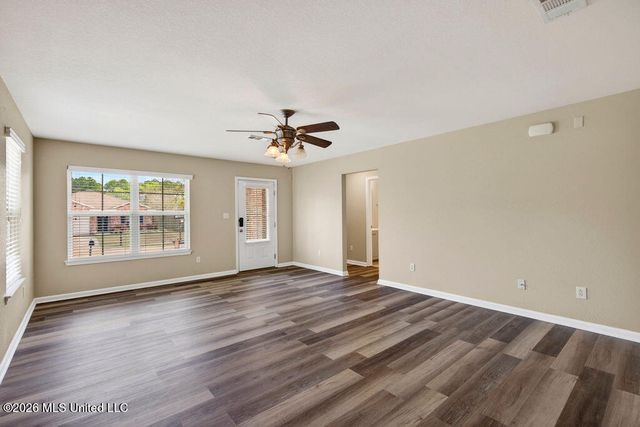 10261 English Manor Drive, Gulfport, MS 39503