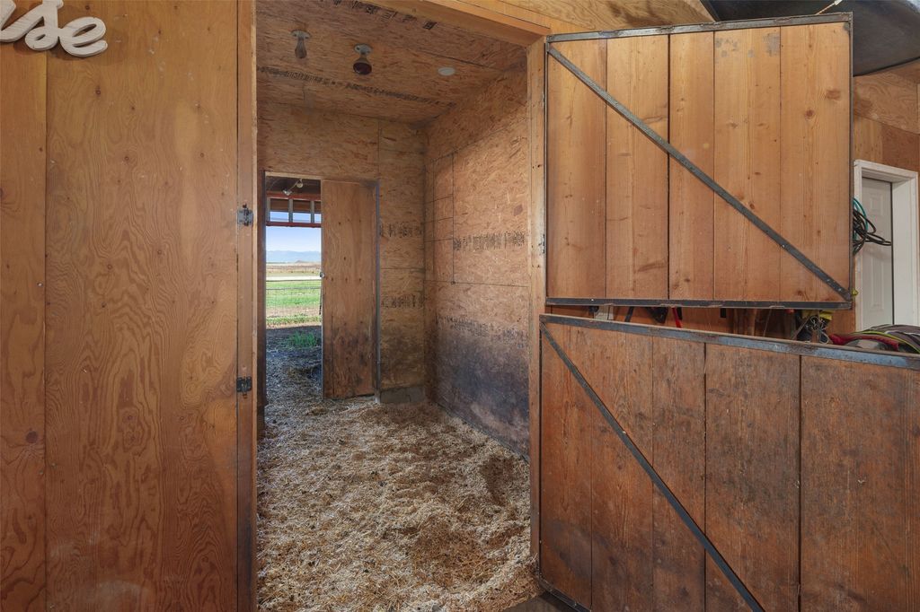 1267 Quarter Horse Lane, Kalispell, MT 59901 photo 56