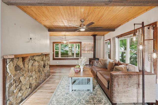1307 Redwing Road, Valparaiso, IN 46383