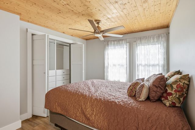 1307 Redwing Road, Valparaiso, IN 46383