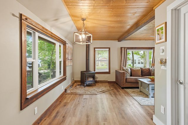 1307 Redwing Road, Valparaiso, IN 46383