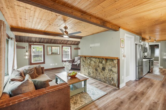 1307 Redwing Road, Valparaiso, IN 46383