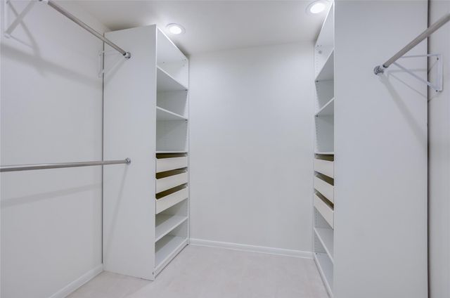 7716 Lakewood DR, Austin, TX 78750