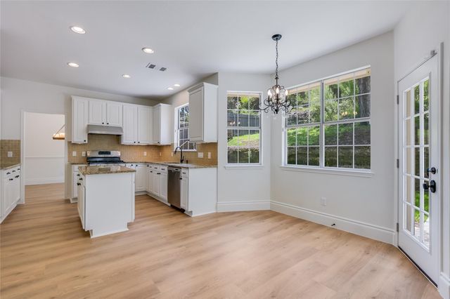 7716 Lakewood DR, Austin, TX 78750