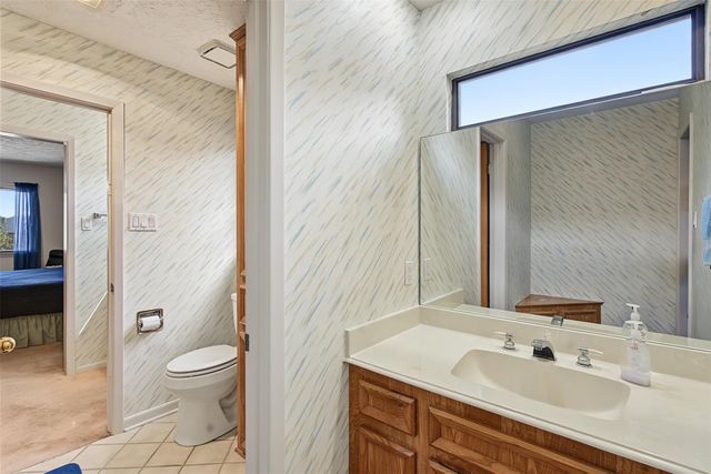 50 Waters Edge Street, Conroe, TX 77356