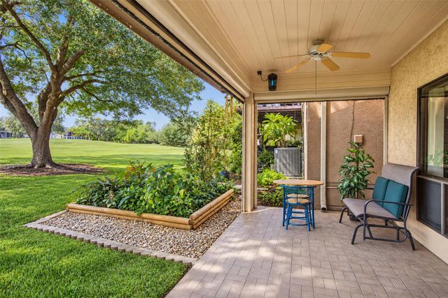 50 Waters Edge Street, Conroe, TX 77356