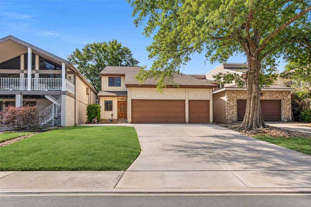 50 Waters Edge Street, Conroe, TX 77356