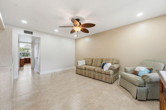 566 Piedmont L, Delray Beach, FL 33484