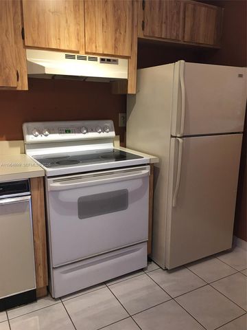 14857 SW 104th St 9-203, Miami, FL 33196