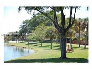 14857 SW 104th St 9-203, Miami, FL 33196