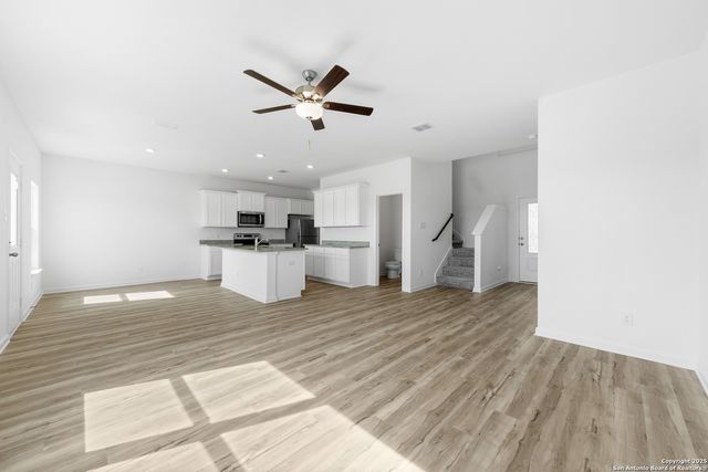 16036 Stratford Cove, Lytle, TX 78052