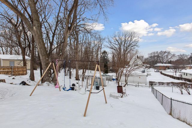 1241 Barclay Street, Saint Paul, MN 55106