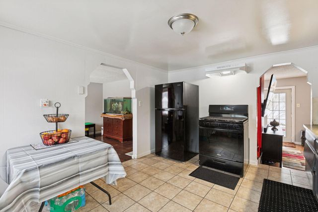 1241 Barclay Street, Saint Paul, MN 55106