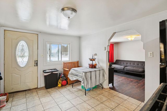 1241 Barclay Street, Saint Paul, MN 55106