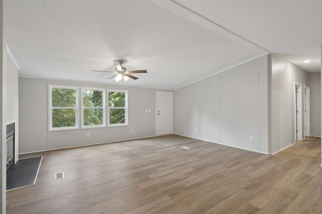 193 N Browns Ln, Portland, TN 37148