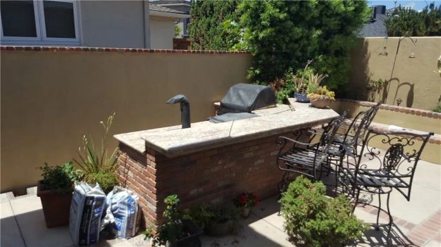 287 La Verne, Long Beach, CA 90803