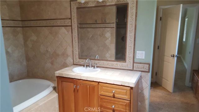 287 La Verne, Long Beach, CA 90803