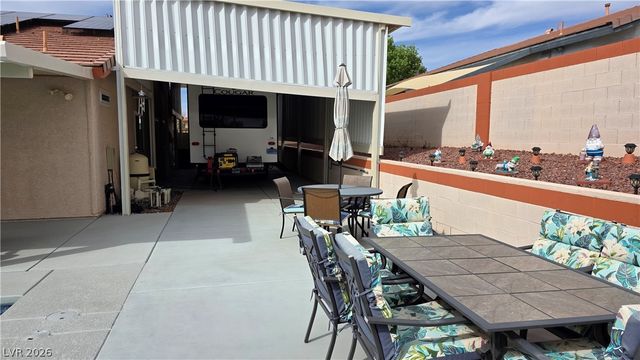 6621 Chapel Heights Court, Las Vegas, NV 89156