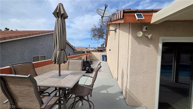 6621 Chapel Heights Court, Las Vegas, NV 89156