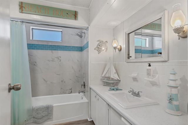 1006 44TH AVENUE DRIVE E, Ellenton, FL 34222