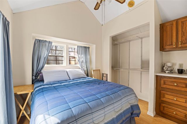 91 Dover Drive, Gordonville, TX 76245